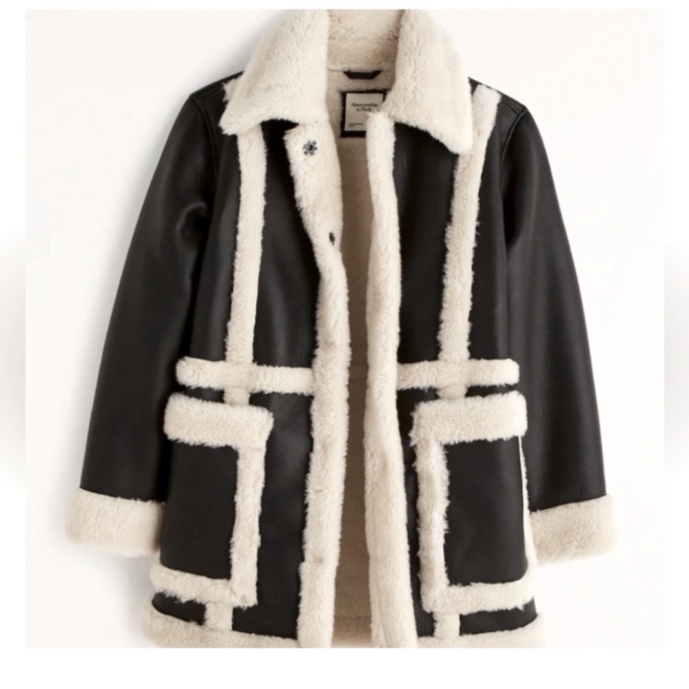 Women’s Faux Shearling Trim Coat ,Black & Cream Contrast .Chic Winter Jacket